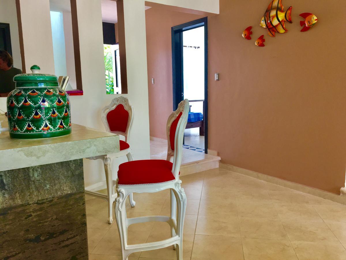 לינה וארוחת בוקר פלאייה דל כרמן Esquina De La Felicidad De Playacar מראה חיצוני תמונה